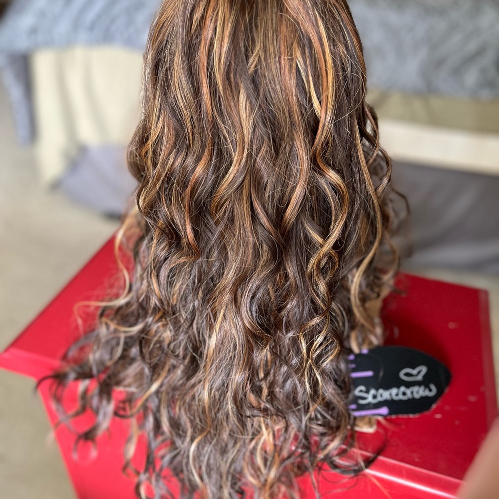 Luxurious Wavy Hair Wig in Brown and Blonde